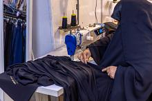 مجمع العفاف يباشر تجهيز العباءات الخاصة بتكريم طالبات جامعة كربلاء