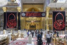 العتبة العباسية المقدسة تنشر لافتات العزاء بذكرى شهادة الإمام الحسن العسكري (عليه السلام)