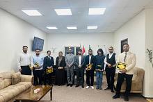 جامعة الكفيل تكرم عددًا من طلبتها المتميزين الأوائل