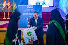 العتبة العباسية المقدسة تكرِّم الطالبات المرتديات العباءة العراقية