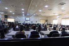 جامعة العميد تنظم ندوة تعريفية عن مكتبتها المركزية لطلبة المرحلة الأولى في كلية طب الأسنان
