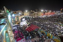 تنظيمُ مراسيم نقل الشبّاك الجديد لمرقد العقيلة