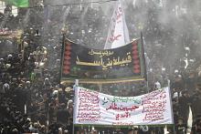 موكب قبيلة بني أسد والعشائر العراقية يحيون ذكرى دفن الأجساد الطاهرة في كربلاء