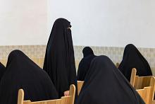 شعبة الخطابة الحسينية النسوية تطلق امتحانات الفصل الدراسي الأول في معهدها بكربلاء