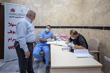قسم الشؤون الطبية يشرع بتقديم لقاح الانفلونزا للمنتسبين