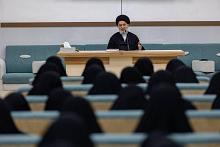  سماحة السيد الصافي يدعو الطالبات إلى التسلّح بالعلم والإيمان لبناء الفرد والمجتمع