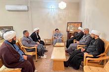 وفد قسم شؤون المعارف يلتقي عددًا من الشخصيات الدينية ضمن برنامجه العلمي في إيران
