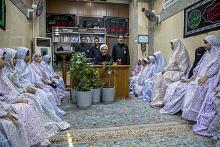 قسم الشؤون الدينية يوزع الحجاب على المكلفات من زائرات الأربعين