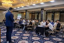 قسم العلاقات العامة يقيم ورشة تدريبية عن اكتشاف المواهب للمشاركين في مخيم فتية الكفيل