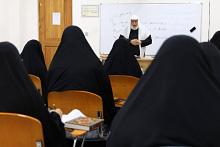 شعبة فاطمة بنت أسد (عليها السلام) تنظم دورة تخصصية في أحكام التلاوة