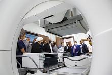 الأمينُ العامُّ للعتبة العبّاسية المقدّسة: مؤسّسةُ وارث الدوليّة لعلاج الأورام مشروعٌ إنسانيّ رياديّ
