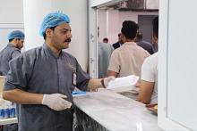 قسم المضيف يواصل تقديم خدماته للطلبة المشاركين في الحفل المركزيّ