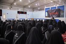 شعبة متابعة الأداء تنظم محاضرة فكرية لزائرات الأربعين في مجمّع الشيخ الكليني