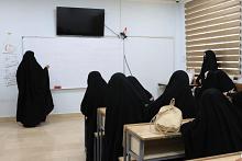 شعبة الخطابة الحسينية النسوية تقيم عدداً من الدورات القرآنية للطالبات