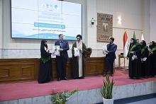 العتبة العباسية المقدسة تكرّم أكثر من 150 طالبةً من مرتديات العباءة العراقية في جامعة كربلاء
