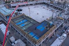 قسم المشاريع الهندسية يواصل أعمال صب المساحات التكميلية لمشروع صحن أم البنين (عليها السلام)