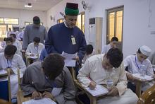 المجمع العلمي يجري الاختبارات النهائية لطلبة الدورات القرآنية الصيفية في كربلاء