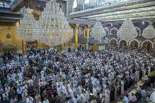 جموع المؤمنين تحيي صلاة عيد الأضحى في صحن مرقد أبي الفضل العباس (عليه السلام)