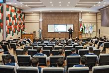 جامعة الكفيل تختتم دورة تدريبية مخصصة لتنمية المهارات وتعزيز الانضباط الوظيفي