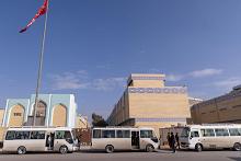 وصول المشاركين في الحفل المركزي السادس لتخرج طلبة الجامعات إلى مجمع أبي الفضل العباس (عليه السلام)