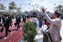 ذوو الطلبة المشاركين بحفل التخرج المركزي يقدمون الشكر للعتبة العباسية المقدسة