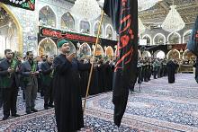 بذكرى استشهاد الصديقة الطاهرة.. خدمة العتبة العباسية المقدسة يؤدون مراسيم الممارسة العبادية