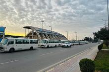 قسم الآليات يباشر بنقل الطالبات المشاركات في حفل بنات الكفيل الثامن