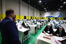 تواصل منافسات المسابقة الخاصّة ببرنامج (ucmas) بين متعلّمي مدارس مجموعة العميد