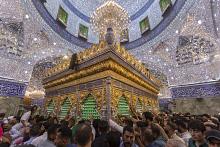 جموع الزائرين تحيي ليلة الجمعة الأولى من شهر ربيع الآخر عند مرقد أبي الفضل العباس (عليه السلام)