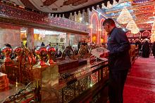 قسم رعاية الصحن الشريف ينفّذ حملة تنظيف في صحن مرقد أبي الفضل العباس (عليه السلام)