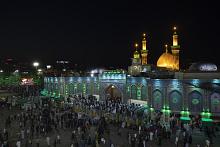 الزائرون يحيون ليلة الجمعة الأولى من شهر ربيع الأوَّل عند مرقد أبي الفضل العباس (عليه السلام)