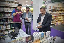لاقتناء مؤلّفات في الشأن المتحفي.. وفد متحف الكفيل يحضر فعّاليات معرض العراق الدولي