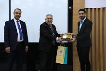 ضمن فعاليات اليوم المفتوح.. جامعة الكفيل تكرّم طلبتها الاوائل