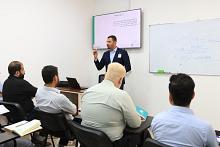 أكاديمية التطوير الإداري تباشر بتدريب (50) منتسبًا على المهارات والأسس العلمية