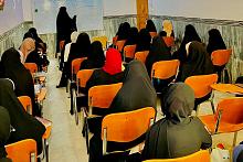 مدارس الكفيل الدينية النسوية تتواصل بمشروعها التثقيفي للناشئات والفتيات