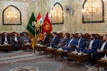 الأمينُ العامّ للعتبة العلويّة المقدّسة يزورُ العتبةَ العبّاسيةَ ويلتقي بمتولّيها الشرعيّ