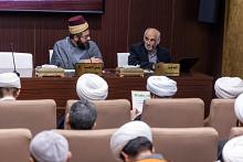 باحث يستعرض كتاب (مجالس طريق الحق) بوصفه تقريرًا لمحاضرات الأخلاق للسيد المجاهد
