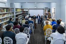 لمناقشة القضايا التي تهم المجتمع.. وفد العتبة العباسية المقدسة يلتقي إدارة مسجد خير العمل في باكستان