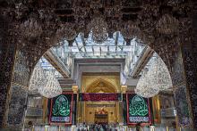 العتبة العباسية المقدسة تنشر السواد ولافتات الحزن بذكرى شهادة النبي الأكرم محمد (صلى الله عليه وآله)