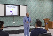 جامعة الكفيل تختتم الدورة الأساسية في التعليم الطبّي لملاكاتها