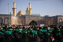 وصول الطالبات المشاركات في حفل تخرُّج بنات الكفيل إلى العتبة العباسية المقدسة