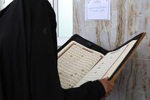 شعبة فاطمة بنت أسد تقيم محطات قرآنيّة لزائرات الأربعين