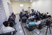 جامعةُ العميد تستعرض الأنظمة الرقمية لتسهيل عمل ملاكاتها وطلبتها في مُلتقى الكفيل
