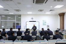 جامعة العميد تنظم دورة تطويرية في مهارات اللغة العربية والصياغة الإدارية لملاكاتها