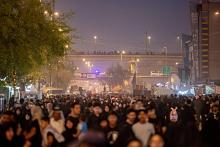مئات الآلاف من الزائرين يتوجّهون إلى النجف الأشرف