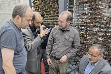 بالتعاون مع خبراء أجانب.. متحف الكفيل يعلن الاستمرار في توثيق المقتنيات النادرة والأسلحة البيضاء