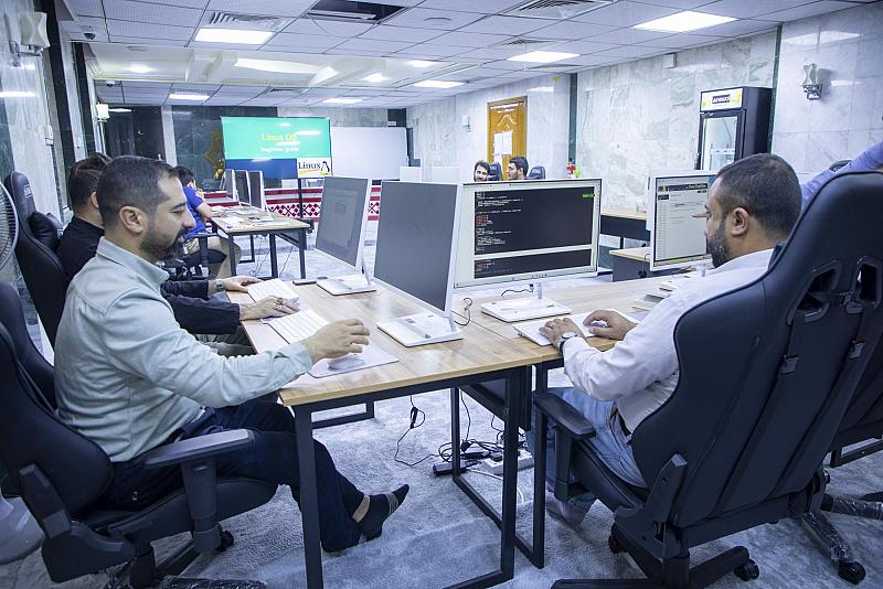 قسم الإعلام يقيم دورة تدريبية حول الأنظمة البرمجية مفتوحة المصدر