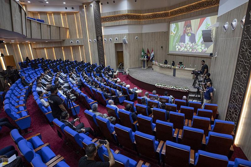 ضمن فعاليات أسبوع الإمامة الدولي الأول: اختتام الجلسة البحثية المسائية الخاصة باللغة الإنجليزية