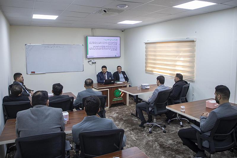 أكاديمية التطوير الإداري تنظم ورشة للتعريف بدراستها للمنتسبين