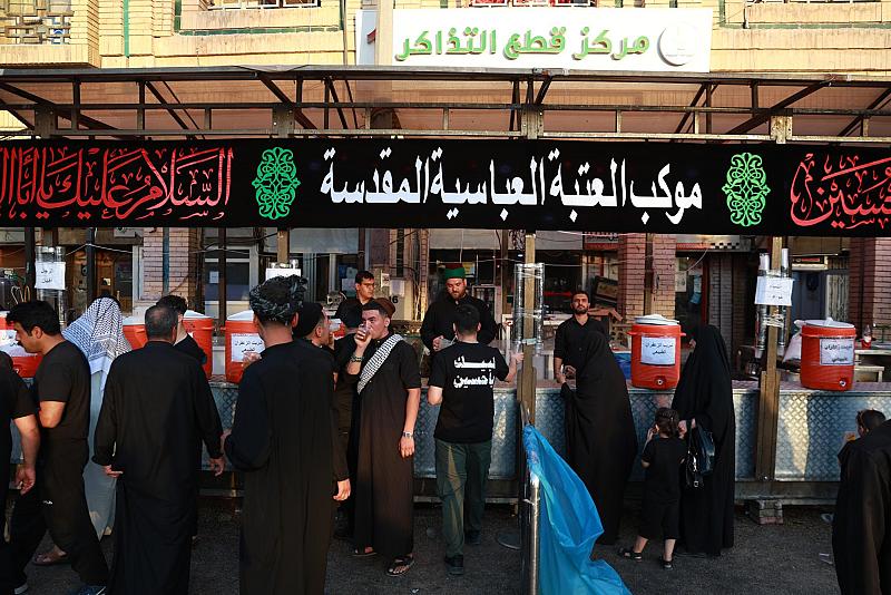 خلال أيام شهر المحرّم.. موكب العتبة العباسية المقدسة يقدّم الخدمات المتنوّعة للزائرين